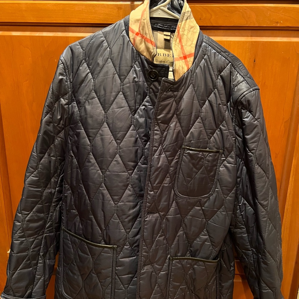 Burberry quilted jacket. Size XL